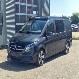 Mercedes Benz V 250 VanTourer Urban Camper Van, camping-car de luxe avec toit relevable, véhicule familial automatique diesel pour voyages. - Product Image 3