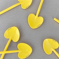 Gemaakt in Taiwan, hartvormige wegwerp lepeltjes van 9cm, voedselveilige PS plastic, schattige mini dessert/ijslepeltjes, multicolor, HACCP gecertificeerd.