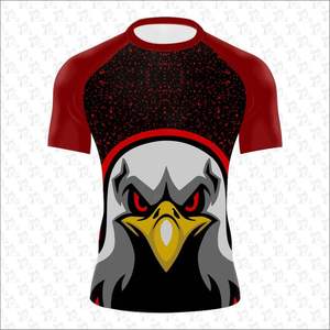 เสื้อแรชการ์ดสแปนเด็กซ์/โพลีเอสเตอร์พิมพ์โลโก้แบบมืออาชีพ แขนสั้น/แขนยาว แห้งเร็ว ป้องกันรังสียูวี 50+ สำหรับเล่นกีฬา เล่นเซิร์ฟ ว่ายน้ำ - Product Image 5