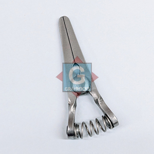 Pinza Glover de Acero Inoxidable, Recta, Mandíbulas de 7 cm, 4 cm de Apertura, con Tornillo de Ajuste de Resorte, Instrumento Quirúrgico - Product Image 2