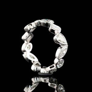 Anillo de Eternidad con Diamantes de Corte Esmeralda Cultivados en Laboratorio, Engastados en Bisel, Oro de 10K, 14K, 18K, Plata 925, 935, Anillo de Aniversario de Bodas, Joyería Fina - Product Image 3