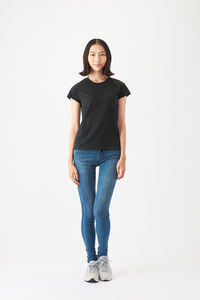 Camiseta Personalizada al por Mayor de Alta Calidad para Mujer, Talla Grande, Cuello Redondo, con Estampado de Letras y Gráficos - Product Image 3