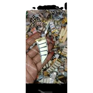 Collar de Concha Marina Natural de Madreperla, Pulido a Mano, Diseño Geométrico Minimalista, Colgante de Bisutería de Moda - Product Image 3