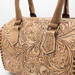 Bolso de Mano de Cuero Genuino Hecho a Mano con Diseño Western de Lujo |   Bolso de Hombro Estilo Vaquera Hecho a Mano con Cierre de Cremallera |   Duradero - Product Image 3