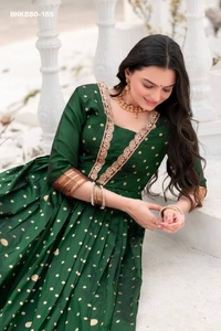 Robe en soie de couleur éclatante, idéale pour les festivals, avec des travaux de tissage, au prix de gros, fabricant de mode féminine - Product Image 3