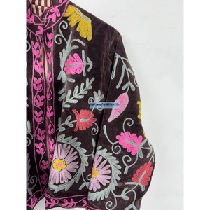 Veste en velours brodée à la main Suzani pour femme, veste de soirée avec doublure intérieure en coton, veste tendance - Product Image 4