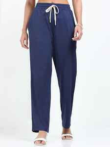 Pantalon extensible de qualité supérieure pour femmes, flexible et confortable pour un usage quotidien - Product Image 3