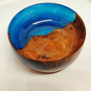 ชามสลัดทำมือจากเรซิ่นอีพ็อกซี่คุณภาพสูงและไม้กระถินเทศ ปราศจากสาร BPA สำหรับตกแต่งบ้านระดับพรีเมียมและอุปกรณ์เสิร์ฟที่มีสไตล์ - Product Image 2