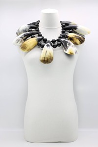Collar de Cuerno Hecho a Mano con Colgante Bohemio, Joyería de Material Natural para Mujer, Ideal para Fiestas y Bodas - Product Image 6