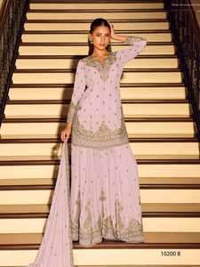 Costume de mariage de créateur haut de gamme pour femme avec broderie complexe et dupatta assorti – Achetez directement auprès du fournisseur - Product Image 2