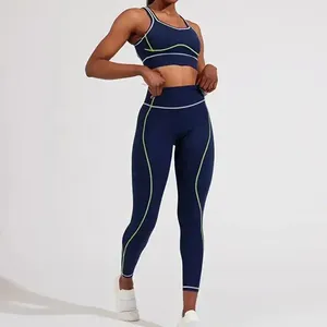 Ensemble de yoga deux pièces sans couture pour femme, éco-responsable, avec débardeur et legging, coupe en V sur le devant, idéal pour le fitness et la gym - Prix de gros - Product Image 4