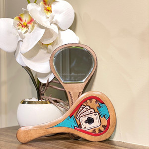 กระจกมือถือหนังแท้ทาสีด้วยมือสไตล์ตะวันตกกระจกแต่งหน้าด้วยมือดีไซน์วินเทจเหมาะสำหรับเป็นของขวัญสำหรับภรรยา - Product Image 3