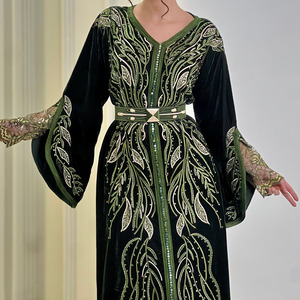 Vestido de Novia Marroquí con Lentejuelas, Kaftán de Lujo, Proveedor y Fabricante Mayorista de Ropa de Boda - Product Image 2