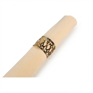 Anillo de Servilleta de Metal con Diseño de Hoja Único, Hecho a Mano en Latón Dorado, para Decoración de Mesa en Bodas, Banquetes, Hoteles y Restaurantes - Product Image 2
