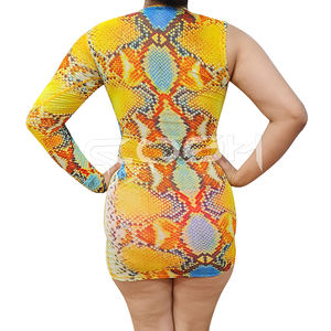 Vestido Mini Sexy Ajustado con Estampado de Piel de Serpiente, Diseño Asimétrico con un Hombro Descubierto, para Fiestas y Clubes - Product Image 3