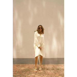 Vestido Camisero Casual Holgado para Mujer, Ligero, de Manga Larga, con Botones, Midi, Elegante, Corte Relajado, Atuendo de Verano - Product Image 2