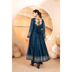 Conjunto de Chifón de Diseñador con Top, Pantalón y Dupatta con Bordado de Lentejuelas e Hilos - Product Image 5