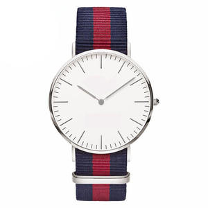 Montre à quartz de luxe décontractée pour hommes et femmes, avec cadran personnalisé, marque OEM, étanche, mouvement Miyota 40 mm - Product Image 4