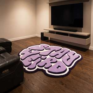 Alfombra Antideslizante de Lana Hecha a Mano con Tipografía Moderna 'Stay Weird', Diseño de Letras Burbuja en Lavanda Púrpura, Alfombra Decorativa para Dormitorio - Product Image 3