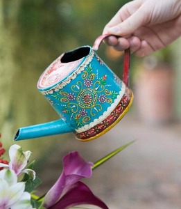 Arrosoir en fer peint à la main, bleu, avec motif floral, pour le jardinage - Product Image 4