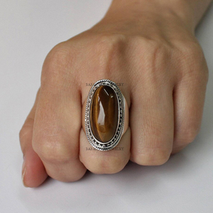 แหวนหินตาเสือธรรมชาติ ทำมือ เงินแท้ 925 แหวนพลอยสำหรับเธอ - Product Image 1