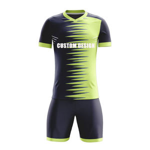 Uniformes de Fútbol Personalizados de la Mejor Calidad, en Existencia y Listos para Servicio OEM, Hechos en Pakistán - Product Image 3