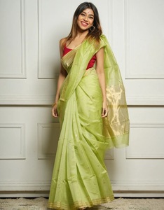 Atractivo Saree de Algodón Suave con Borde Jacquard y Blusa Sin Coser PISTA 79037 - Product Image 1