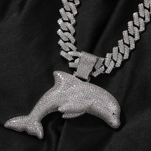 Colgante de moissanita con forma de delfín, chapado en plata, microincrustaciones, dije de animal, joyería estilo Iced Out para fiesta, Hip Hop, Full Bling, azul, diseño de dibujos animados - Product Image 1