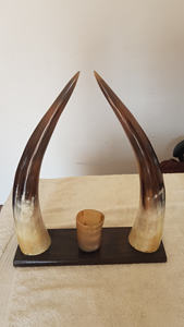 Escultura de Cuernos de Resina de Animales Religiosos, Pulida y Personalizada, con Base, Decoración Europea para el Hogar, Tacto Realista - Product Image 4