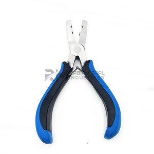 Alicates RMI de la mejor calidad, de acero inoxidable, para extensiones de cabello/joyería, con punta plateada y mango negro/azul. - Product Image 1