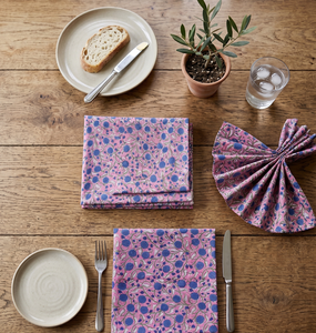 Serviettes carrées en coton 100% faites à la main, imprimées au bloc, de luxe, réutilisables, écologiques, à motifs floraux, pour la décoration de table de style farmhouse. - Product Image 3
