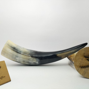 Corne à boire viking en buffle de la plus haute qualité, artisanat naturel fait main, corne à vin viking polie, décoration pour la maison - Product Image 1