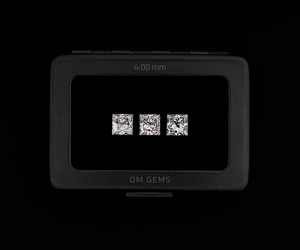 Diamante de corte princesa de 1.0 CT y 4.0 MM, diamante sintético de laboratorio, diamante sintético CVD-HPHT suelto, diamante Melee para joyería (3 piezas) - Product Image 1