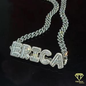 Collar con Colgante de Letra ERICA de Lujo Trisha Jewels LP00197, Plata 925 Chapada en Oro con Moissanita, Estilo Hip Hop, Unisex, para Regalo - Product Image 3