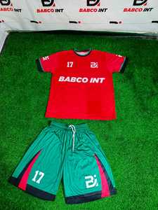 Nouveau maillot de football à manches longues antibactérien personnalisable de haute qualité 100% polyester, ensemble uniforme 2 pièces en vente - Product Image 1