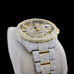 Reloj de Lujo, Moderno y Funcional, Blanco y Dorado, Unisex, Movimiento de Cuarzo ETA, Resistente al Agua 3BAR, Acero Inoxidable, Moissanita, Estilo Hip Hop - Product Image 2
