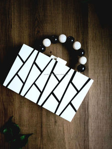 Meilleure vente Pochette en résine au design unique Accessoire de mode pour filles Cadeau disponible au meilleur prix - Product Image 2