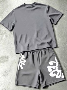 เสื้อเชิ้ตและกางเกงขาสั้นสไตล์วินเทจลำลองพิมพ์ลายดาวสีแดงเข้มคุณภาพสูงสำหรับฤดูร้อน ดีไซน์หรูหราแบบสตรีทแวร์ พร้อมลายพิมพ์ตัวอักษร - Product Image 2