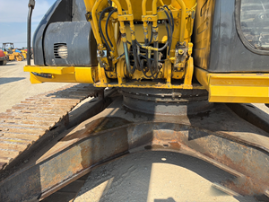Excavadora de cadenas diésel E215 de 2006, máquina de alto rendimiento para minería, excavación y desarrollo de sitios - Product Image 6