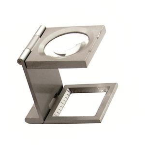 Loupe pliable pour la numération de fils, de lin et de mailles, le classement des diamants et des pierres précieuses, la horlogerie, et usage général - Product Image 1