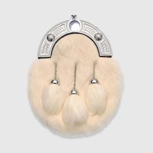 Sporran Escocés de Tartán con Cierre Celta Plateado y Borlas, Estilo Invernal, Accesorio Metálico - Product Image 4