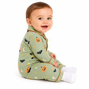 Conjunto de pijama de Halloween para bebé, estampado de calabaza, murciélago y luna, camisa de manga larga con botones, pantalones, ropa de dormir suave para bebés y niños pequeños - Product Image 3