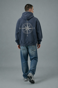 Sweat-shirt à capuche pour homme, bleu foncé uni, style décontracté, avec logo sur le devant et poche kangourou, logo personnalisé OEM ODM. - Product Image 2