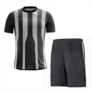Ensemble de maillots de football TOFEN SPORTS personnalisés avec impression par transfert thermique, col rond unisexe, rayures rouges et noires, manches courtes, évacuation de l'humidité - Product Image 6