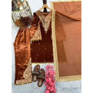 Ensembles de créateurs pour femmes Top en velours de viscose pur Plazzo et Dupatta pour un look de fête - Product Image 1