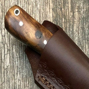 Cuchillo de Caza Tradicional de Acero de Damasco Hecho a Mano con Funda de Cuero, Herramienta Utilitaria para Campismo al Aire Libre, Diseño Clásico, Artículo de Regalo - Product Image 6