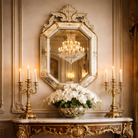Miroir octogonal vénitien de luxe avec couronne et panneaux en verre biseauté, décor floral gravé, miroir mural décoratif antique pour la maison