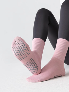 Calcetines Deportivos Antideslizantes de Moda, Profesionales para Fútbol y Béisbol, Personalizables, Ecológicos, con Base 100% Nailon - Product Image 3