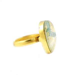 Anillo de latón chapado en oro de 22 quilates con ónix verde doble y lámina de oro, diseño moderno y elegante, para mujer, venta al por mayor - Product Image 2