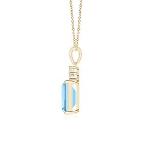 Pendentif artisanal 2026 le plus vendu en or pur 14K avec pierre précieuse aigue-marine naturelle taille émeraude 0,5 carat et trio de diamants 0,02 carat au total - Product Image 3